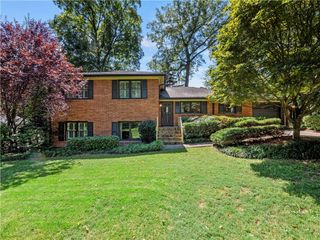 2077 Trailmark Drive, Decatur, GA 30033