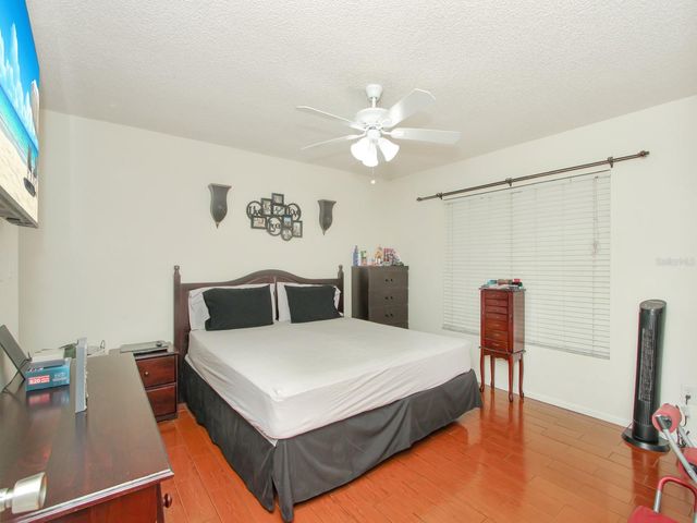 8644 LYONIA DRIVE, Orlando, FL 32825