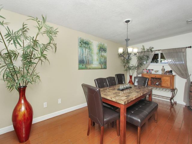 8644 LYONIA DRIVE, Orlando, FL 32825