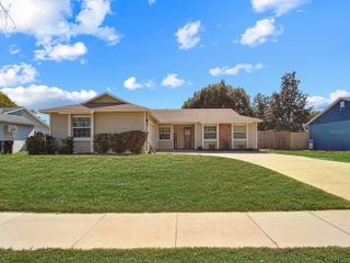 8644 LYONIA DRIVE, Orlando, FL 32825