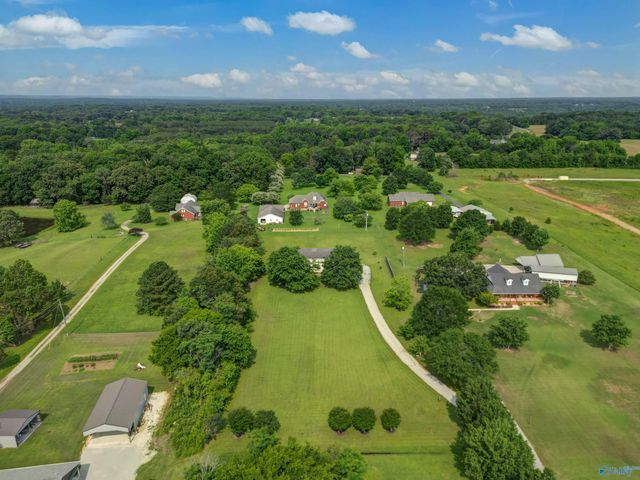 152 Old Vaughn Bridge Road, Hartselle, AL 35640