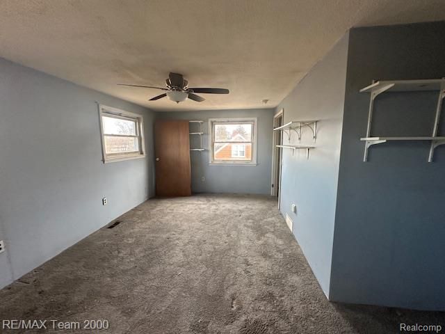 29155 John Hauk Street, Garden City, MI 48135