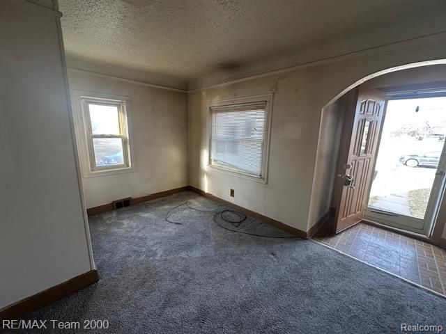 29155 John Hauk Street, Garden City, MI 48135