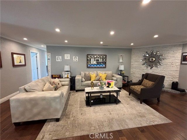 17010 Via Los Caballeros, Riverside, CA 92504