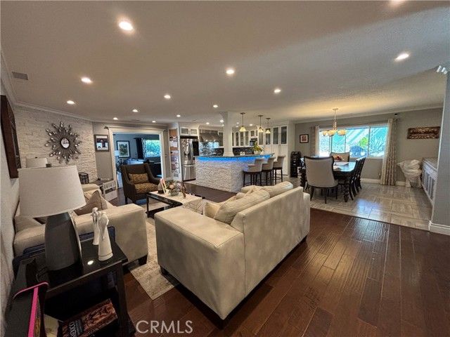 17010 Via Los Caballeros, Riverside, CA 92504