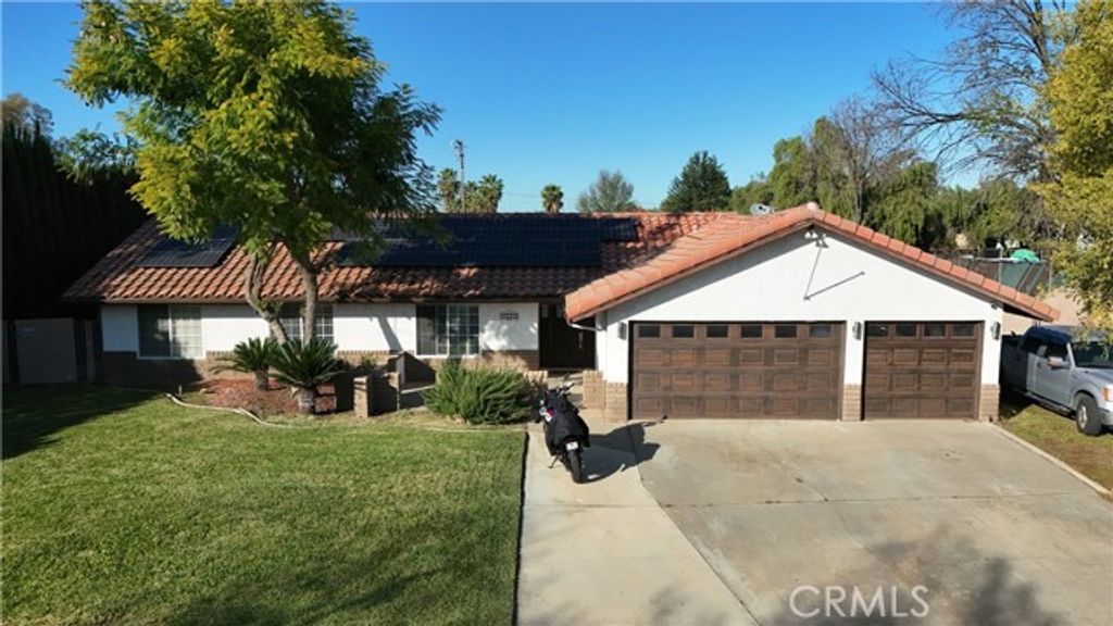 17010 Via Los Caballeros, Riverside, CA 92504