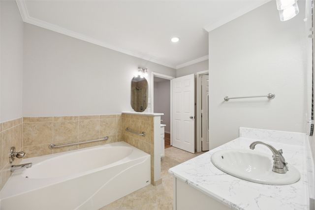 1403 Signet Drive, Euless, TX 76040