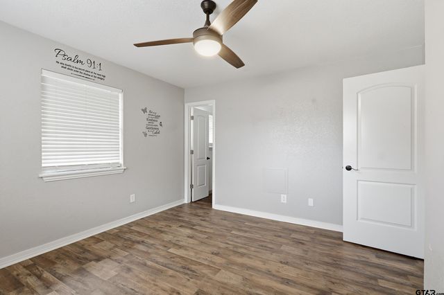 128 Laura Dr., Mineola, TX 75773