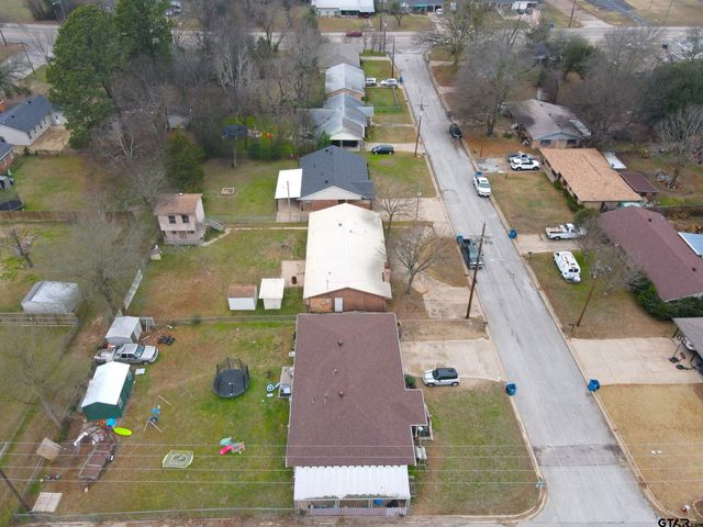 128 Laura Dr., Mineola, TX 75773