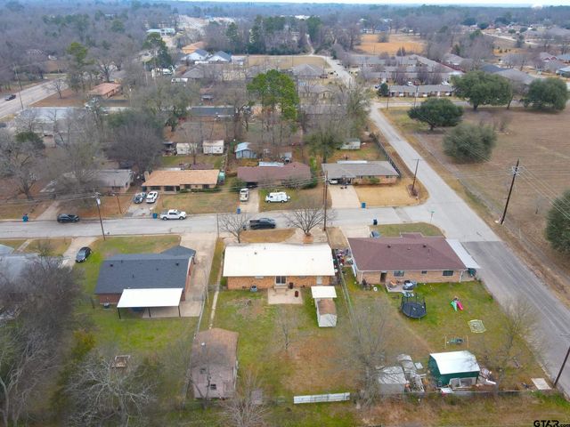 128 Laura Dr., Mineola, TX 75773