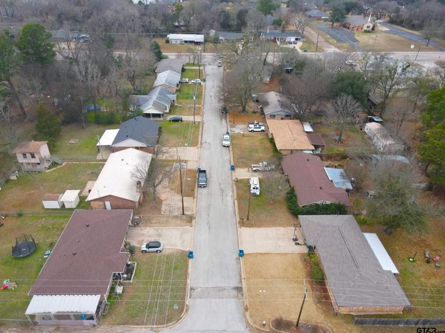 128 Laura Dr., Mineola, TX 75773
