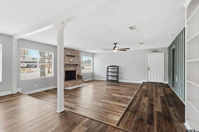 128 Laura Dr., Mineola, TX 75773