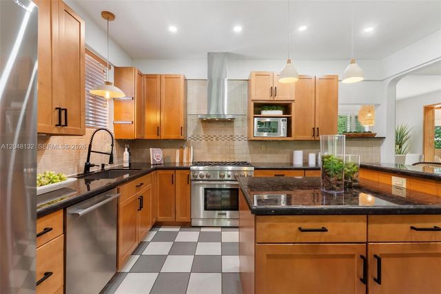 12045 Griffing Blvd, Biscayne Park, FL 33161