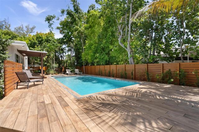 12045 Griffing Blvd, Biscayne Park, FL 33161