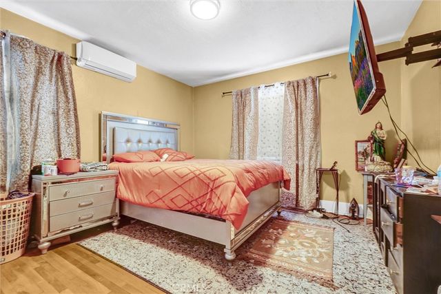 833 S Lemon Street, Anaheim, CA 92805