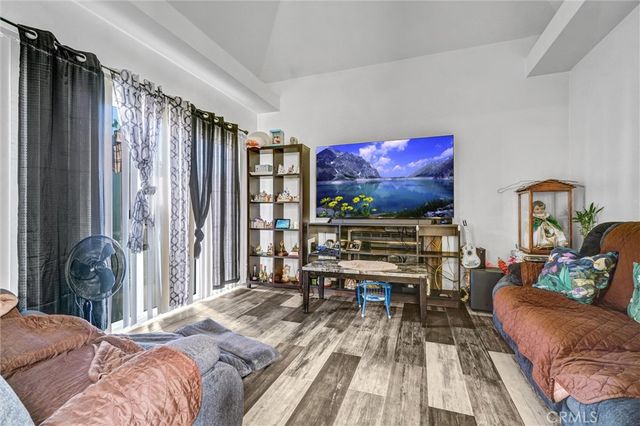 833 S Lemon Street, Anaheim, CA 92805