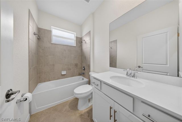 2220 Dragonfruit WAY, Naples, FL 34120