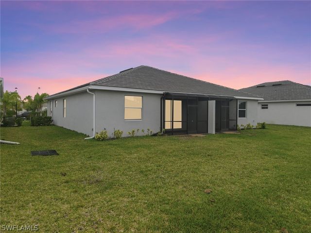 2220 Dragonfruit WAY, Naples, FL 34120