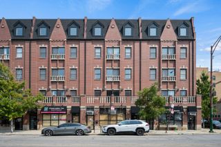 1402 W GRAND Avenue 2, Chicago, IL 60642