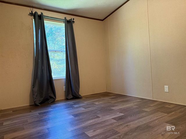 279 Travis Road, Brewton, AL 36426