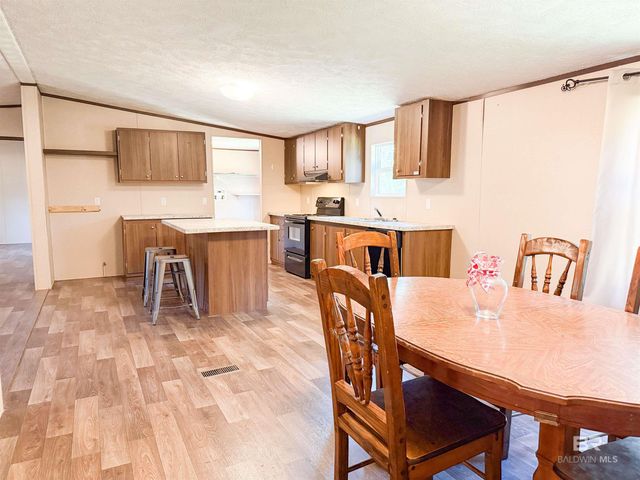 279 Travis Road, Brewton, AL 36426