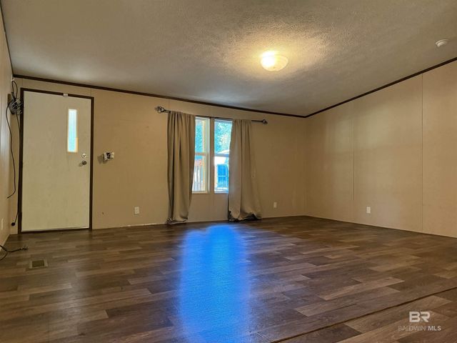 279 Travis Road, Brewton, AL 36426