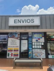 9837 Pines Blvd, Pembroke Pines, FL 33024