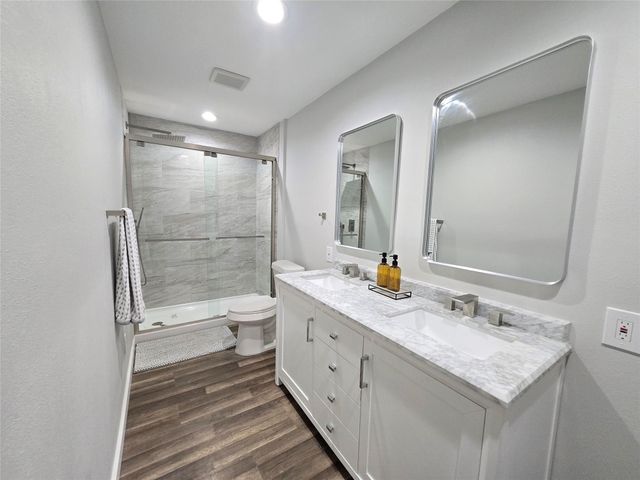 507 W 1st ST, Flatonia, TX 78941