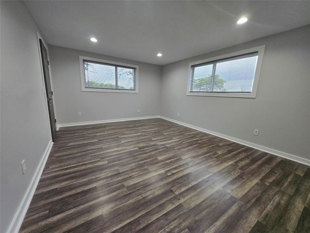 507 W 1st ST, Flatonia, TX 78941