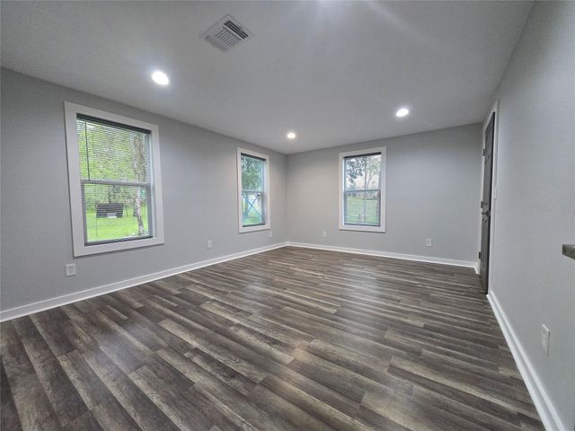 507 W 1st ST, Flatonia, TX 78941