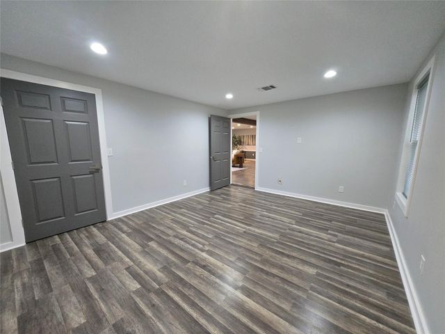 507 W 1st ST, Flatonia, TX 78941