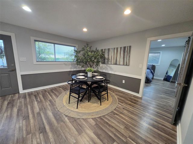 507 W 1st ST, Flatonia, TX 78941