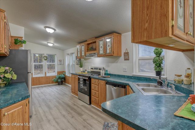 16682 N Radian Rd, Rathdrum, ID 83858