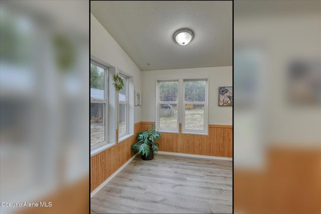 16682 N Radian Rd, Rathdrum, ID 83858