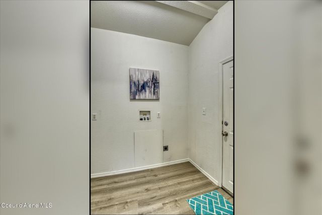 16682 N Radian Rd, Rathdrum, ID 83858