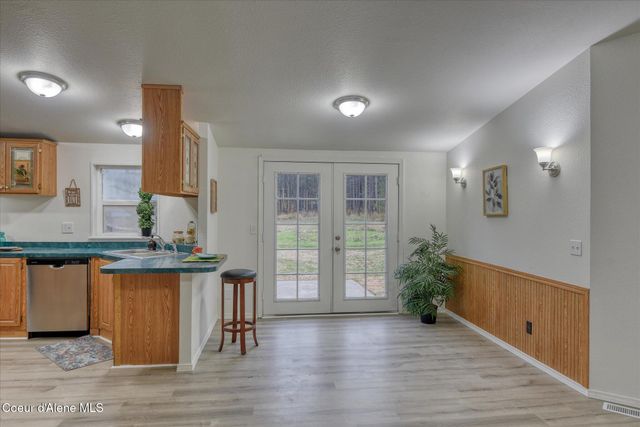 16682 N Radian Rd, Rathdrum, ID 83858