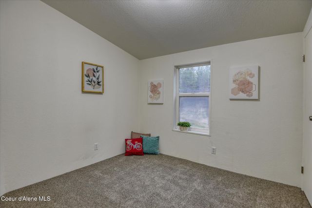 16682 N Radian Rd, Rathdrum, ID 83858