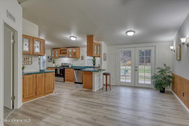 16682 N Radian Rd, Rathdrum, ID 83858