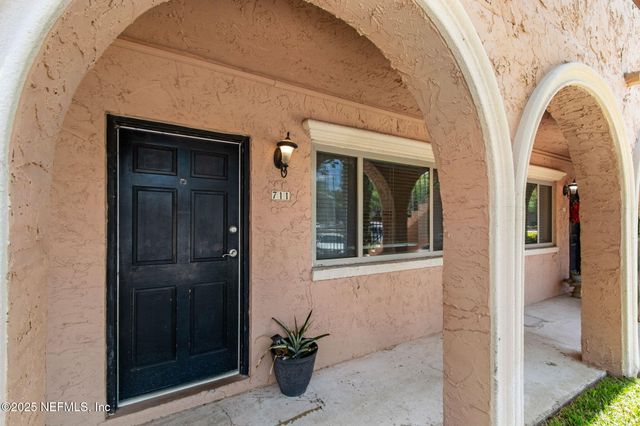 5375 ORTEGA FARMS Boulevard, 711, Jacksonville, FL 32210