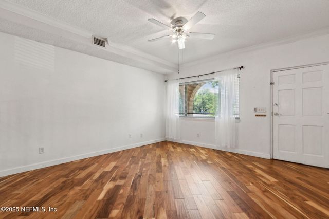 5375 ORTEGA FARMS Boulevard, 711, Jacksonville, FL 32210