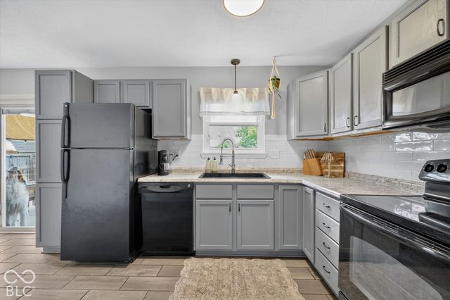 5754 Pemberly Drive, Indianapolis, IN 46221