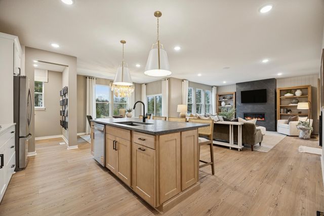 16430 110th Avenue N, Dayton, MN 55369