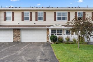 9888 5th Street Lane N, Lake Elmo, MN 55042