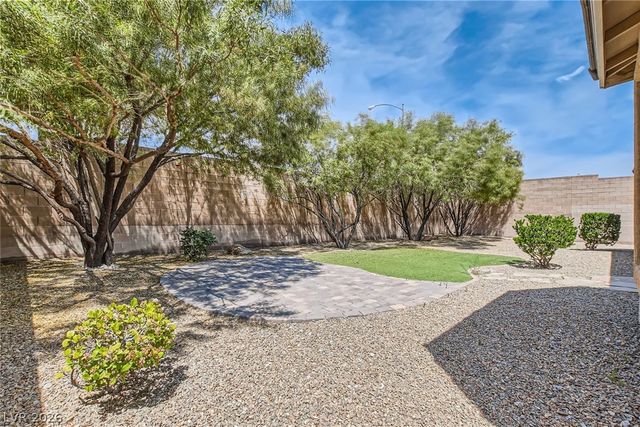 7141 Longhorn Cattle Street, North Las Vegas, NV 89084