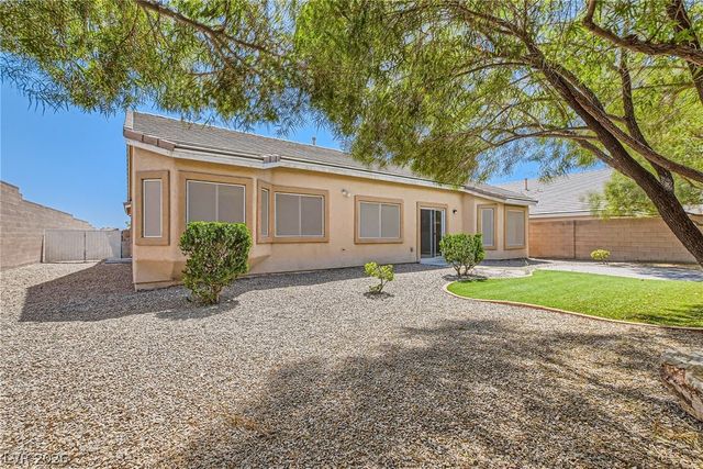 7141 Longhorn Cattle Street, North Las Vegas, NV 89084