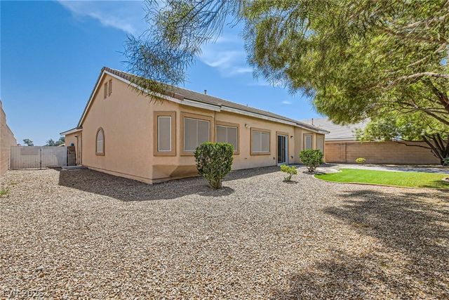 7141 Longhorn Cattle Street, North Las Vegas, NV 89084