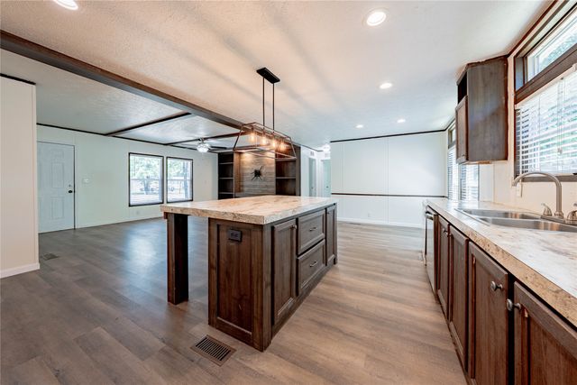 153 Tres Lagos Boulevard, Gun Barrel City, TX 75156