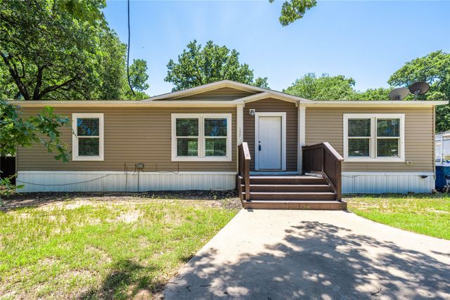 153 Tres Lagos Boulevard, Gun Barrel City, TX 75156