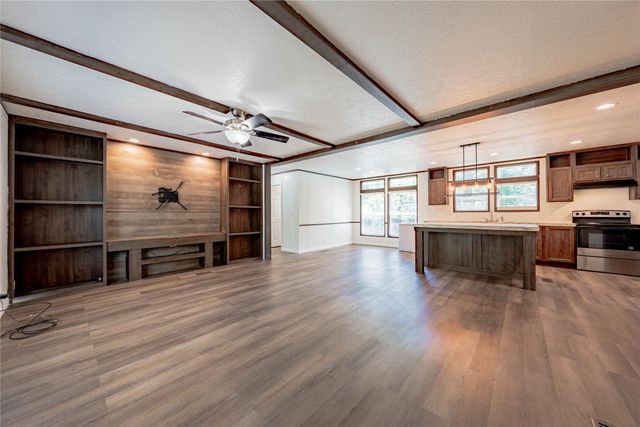153 Tres Lagos Boulevard, Gun Barrel City, TX 75156