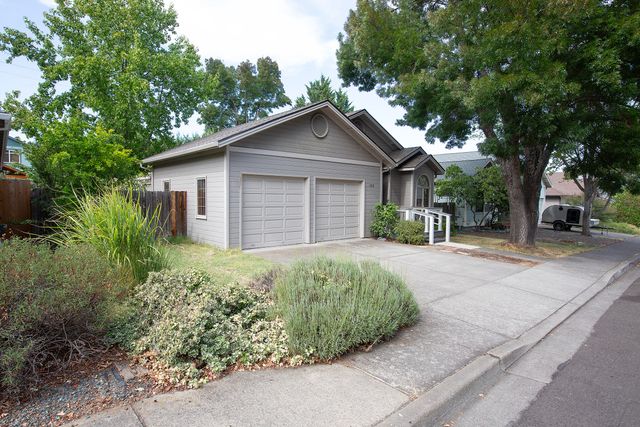 159 N Wightman Street, Ashland, OR 97520